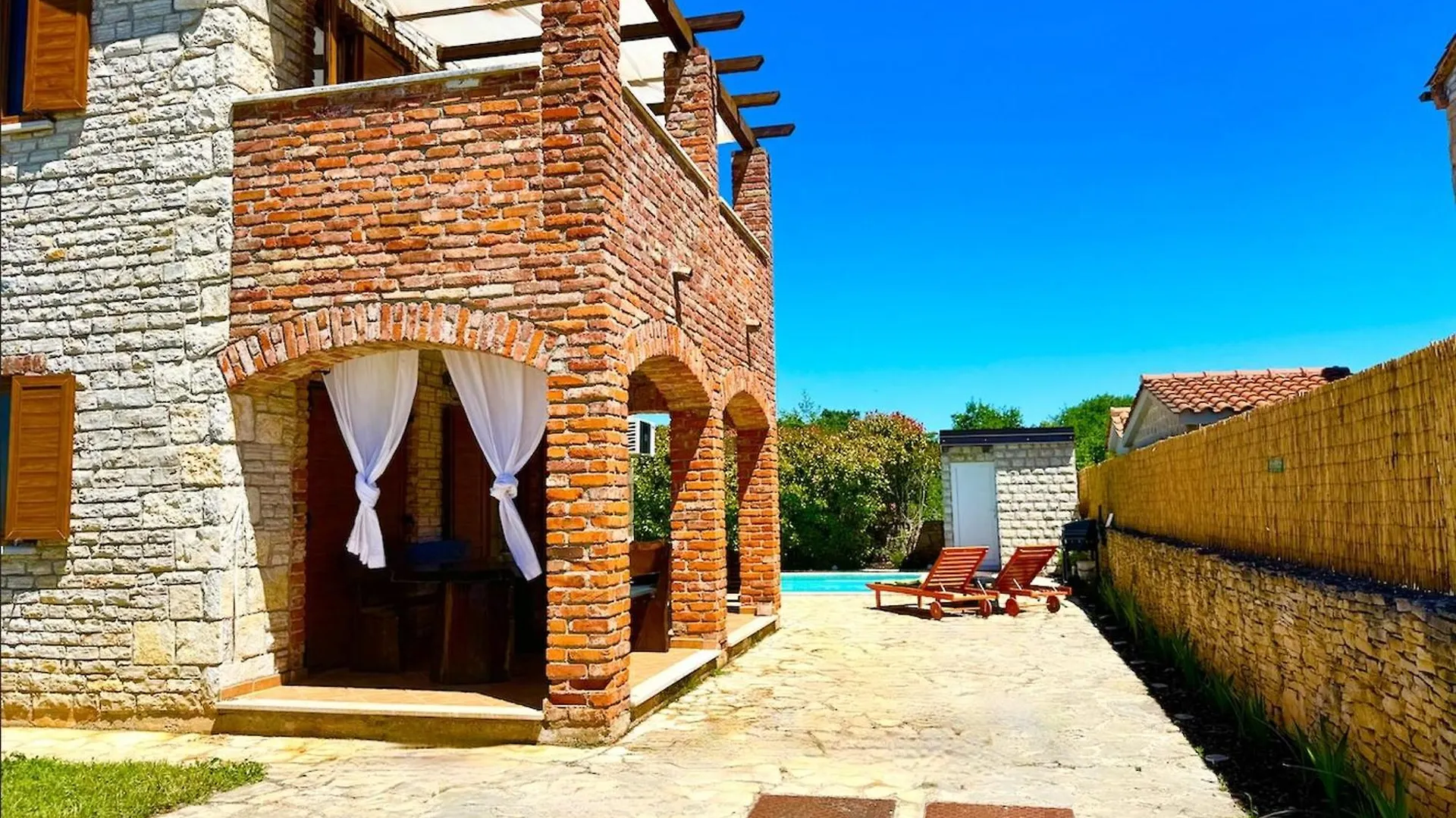 Villa Lena In Cabrunici Istria