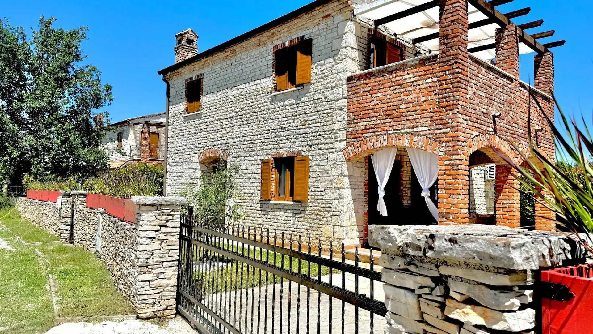 Villa Lena In Cabrunici Istria
